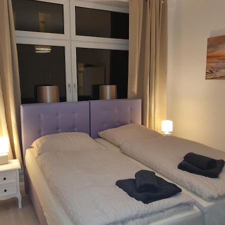 Husum Zentrum Bis 7 Personen. Екстер'єр фото